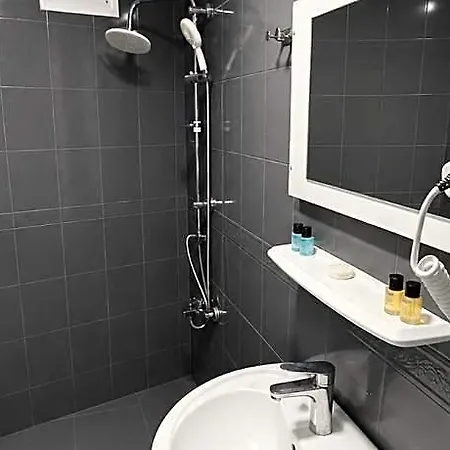 Aras Corlu Hotell